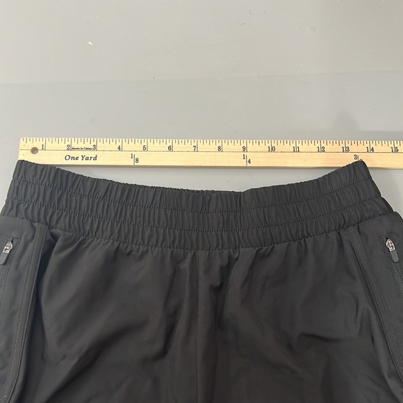 Athletic Works Women’s Black Athletic Shorts with 2 side zip up pockets Size M - Picture 3 of 8